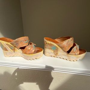 Platform shoes 37 or 7 to 7.5